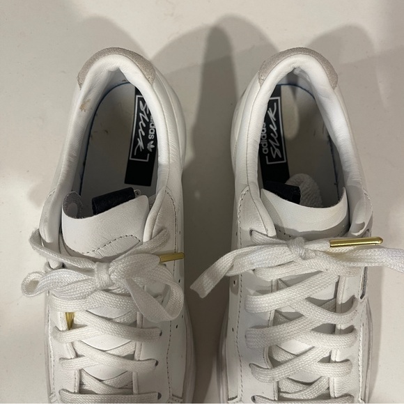 Adidas Original Women’s Sleek Size 6.5 White - Picture 4 of 7